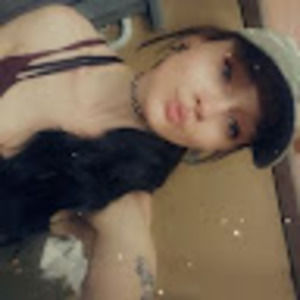 Meet your Posher, Danielle nicole